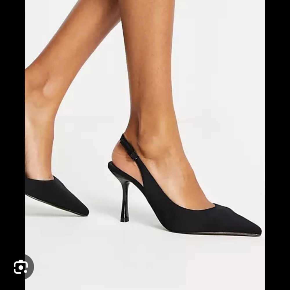 Stuart Weitzman size 7